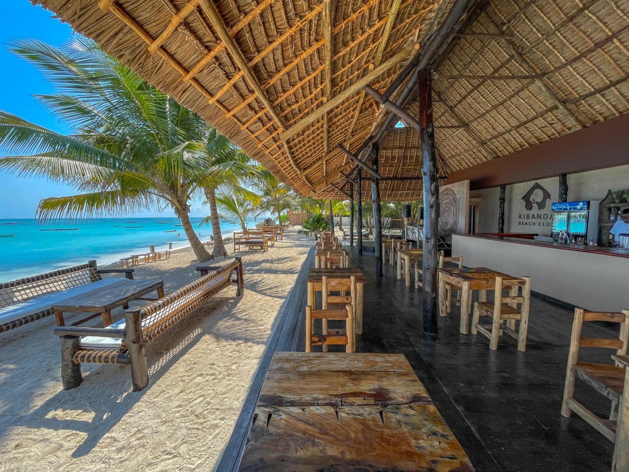 Kibanda Lodge *